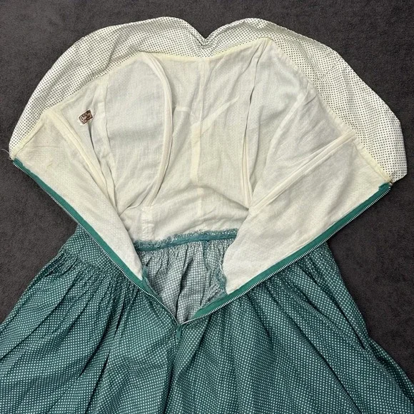 VINTAGE 50s Elaine Terry dress with full skirt polka dots & sweathear neckline - Picture 7 of 11